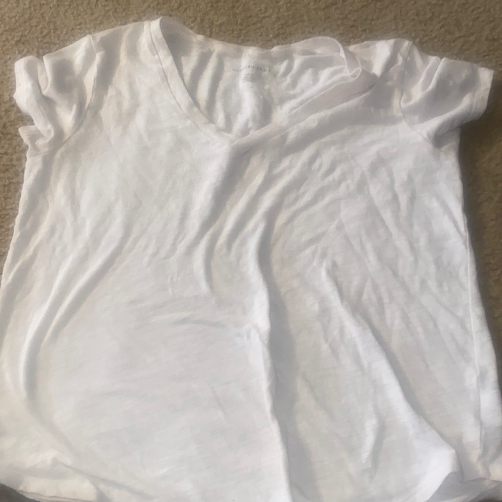 Plain white american eagle tee